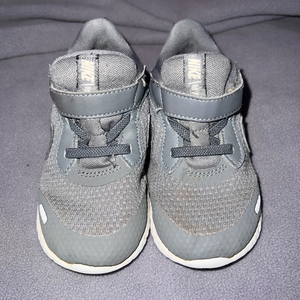9C Boys Nike Tennis Shoes